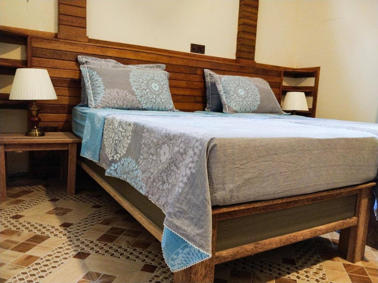 萨勒斯度岛 Akiri Surf Retreat酒店 外观 照片